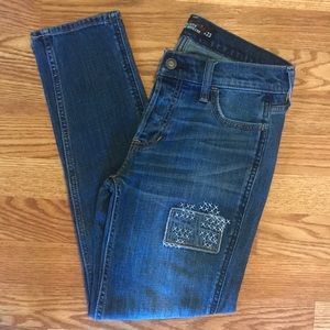 HOLLISTER VINTAGE BOYFRIEND JEANS, SIZE 23.